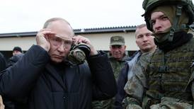 ‘¡Vladimir, ¡respóndenos!’, reclaman a Putin madres y esposas de soldados movilizados