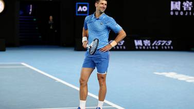 A Novak Djokovic lo sigue atormentando el no vacunarse contra el coronavirus