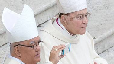 Dos papas, dos santos y miles de dispositivos móviles           