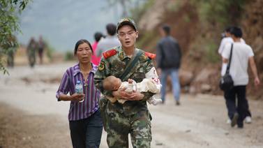 Terremoto en China deja al menos 367 fallecidos 