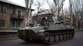  Ucrania apunta a luchar contra    rusos     y rebeldes separatistas