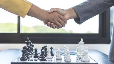 La legitimidad de las alianzas en el ajedrez político