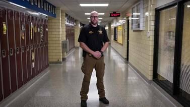 Colegio de Ohio, EE. UU., arma a profesores para enfrentar tiroteos