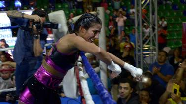 Yokasta Valle bailó en el cuadrilátero, para vencer a venezolana y quedar a las puertas de pelea por un título mundial