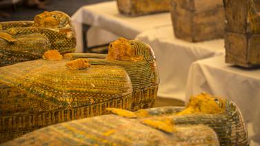 Presentan en Egipto 30 sarcófagos de unos 3.000 años de antigüedad