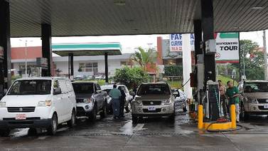 Minaet   inspeccionará    gasolineras para evitar  falsa escasez