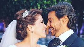 Eugenio Derbez  y Alessandra Rosaldo comparten su amor 