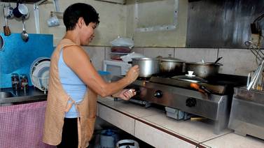 Diputados reducen impuesto al gas de cocina