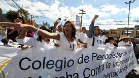 Honduras aprueba ley para intervenir comunicaciones
