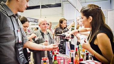 Más de 100 bodegas participarán en Expo Vino 