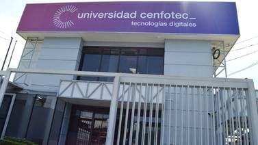 Universidad Cenfotec ofrece becas en carreras tecnológicas a mayores de 40 años
