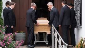 Los funerales de Helmut Kohl se convierten en una querella familiar y política