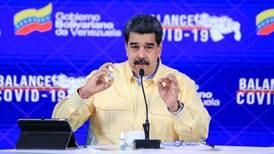Nicolás Maduro acusa a Facebook de censurar videos sobre “gotitas milagrosas” contra el covid-19