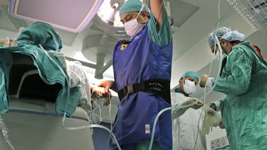 OIJ revisa 164 expedientes por muertes en cateterismo
