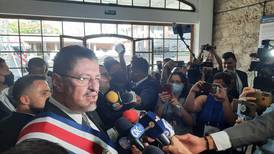 En duda legalidad de decreto de Chaves para eliminar vacunación obligatoria
