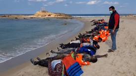 Casi 100 migrantes mueren en naufragios frente a costas de Libia