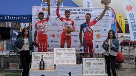 Ciclista tico Kevin Rivera gana etapa en Rumanía y es el nuevo líder del Sibiu Tour 