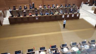 Desorden en Asamblea por segundo resello a un veto de Rodrigo Chaves