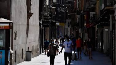 Brote de coronavirus obliga a reconfinar una zona alrededor de ciudad en Cataluña