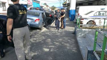 Dos policías detenidos en San José por dar información privilegiada a asaltantes