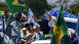   Candidatos protagonizan fuerte campaña en Brasil   