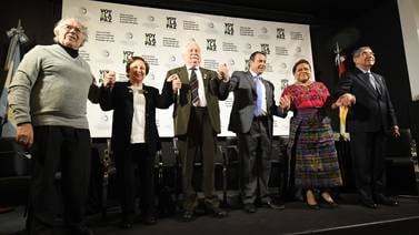Dos premios Nobel de la Paz chocan por Venezuela: Óscar Arias y Adolfo Pérez Esquivel