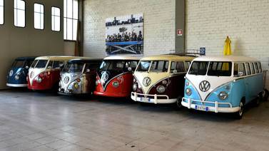 Viejas 'combis' Volkswagen renacen en Florencia