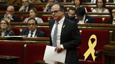 Separatistas radicales bloquean investidura del nuevo presidente de Cataluña