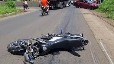 Motociclista sin licencia muere en colisión contra vehículo en Pital de San Carlos