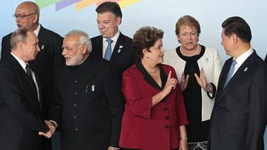 Unasur apuesta por  nuevo orden financiero con BRICS
