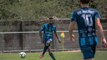 Ni un penal errado por Juan Bustos Golobio opacó la felicidad del Upala FC en la final del Linafa 