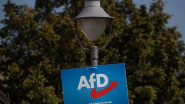 Policía mantendrá vigilancia sobre partido de extrema derecha en Alemania