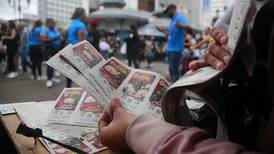 Criminales ofrecen pagar premios a ganadores de lotería para lavar dinero