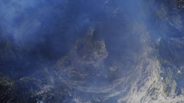 'Laguito' de lava aparece en el volcán Turrialba