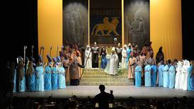 La ópera ‘El elíxir de amor’ tendrá ocho pícaras funciones en el Teatro Nacional