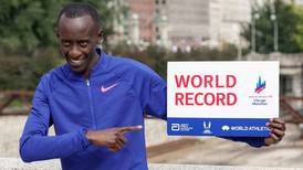 Impresionante: Keniano Kelvin Kiptum destroza el récord mundial de maratón 