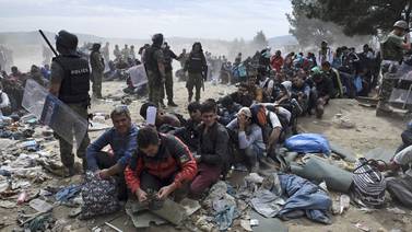 Europa pasa a la acción para enfrentar ola de migrantes