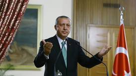 El poder en Turquía comienza limpieza de los servicios de inteligencia