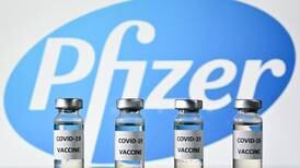 Pfizer/BioNTech pide autorización para comercializar vacuna contra covid-19 en Estados Unidos