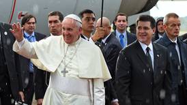 Papa Francisco llega a Paraguay en la última etapa de su gira suramericana