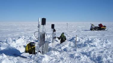 Científico de Costa Rica Marino Protti regresa a Antártida a recabar datos sobre temblores   