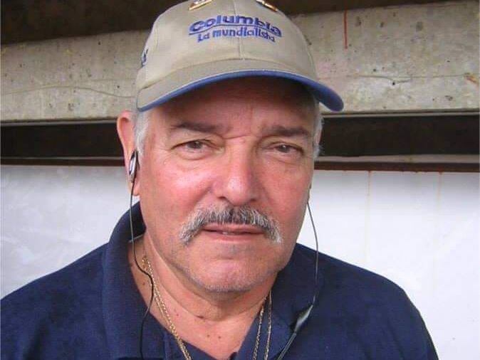 Roberto Cartín Rodríguez inició en la radiodifusión a 18 años, cuando ingresó a la cabina de la desaparecida Radio Tropical, en Heredia. Esta foto la cedió su amigo Mario Méndez.
