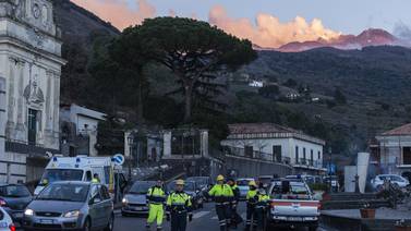 Además del volcán Etna, un sismo sacude la isla de Sicilia, Italia
