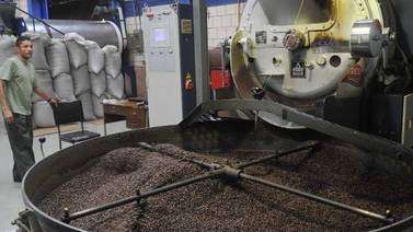 Oferta de café genera choque entre productores e industria