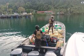 Tres hombres transportaban 2,5 toneladas de droga en lancha hacia Costa Rica 