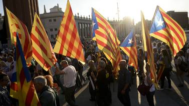 Cataluña acudirá a votar entre llamados a unidad o secesión