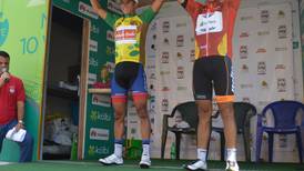 Emilio Molina triunfa en Limón y es el líder de la Vuelta al Caribe