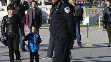 Policía de  China busca a dos  sospechosos de incidente