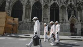 Crece inquietud por contaminación con plomo en catedral de Notre Dame