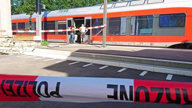  Policía de Suiza carece de indicios de  terrorismo en ataque a tren  